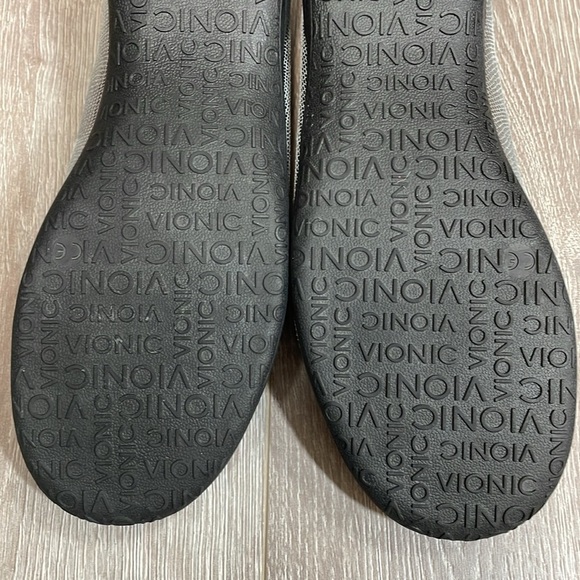 Vionic Orthoheel Alda Pewter Leather Reptile Slip On Loafers Chain 8.5W - Picture 14 of 15